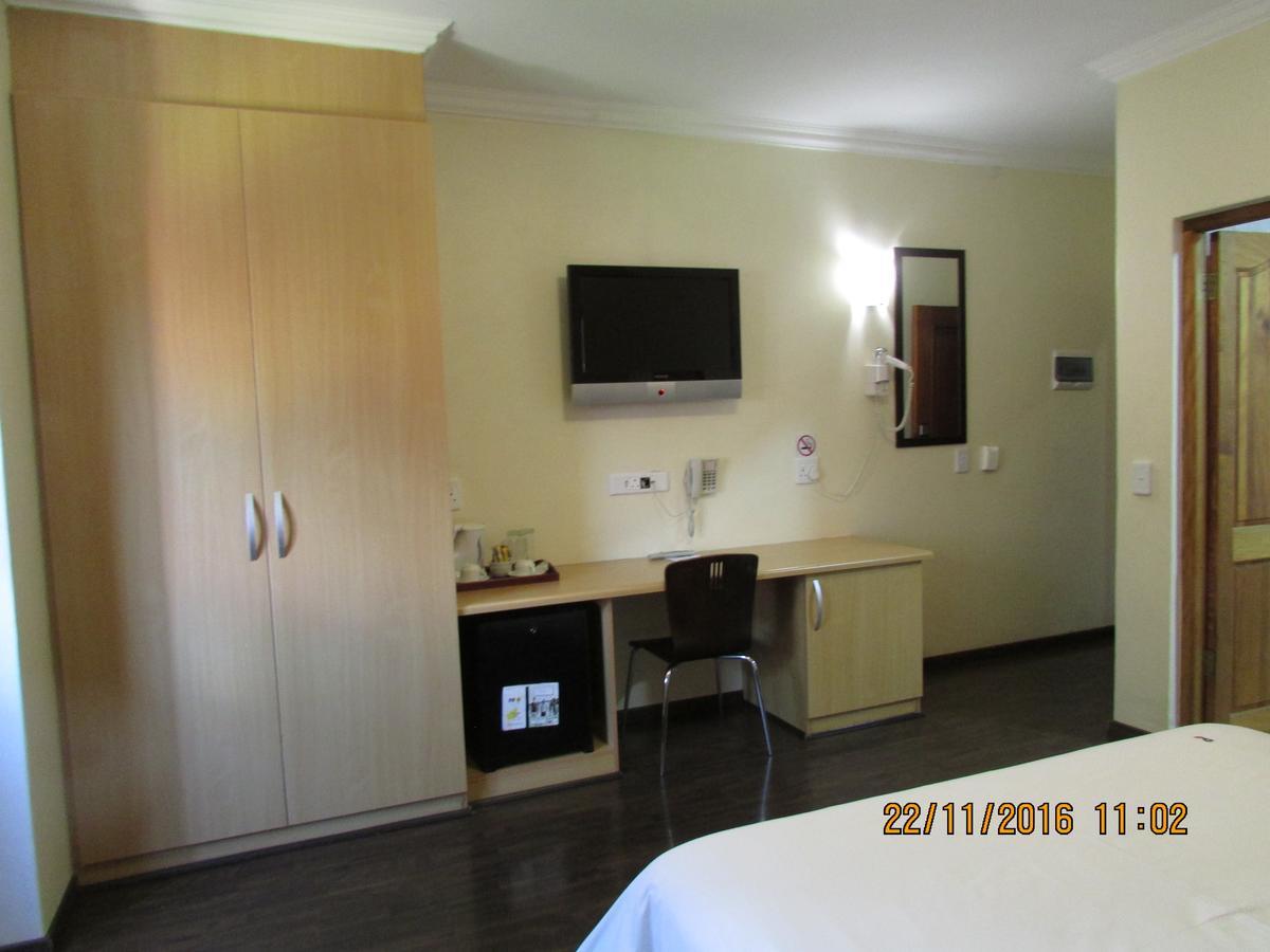 Europrime Boutique Hotel Boksburg Exterior foto